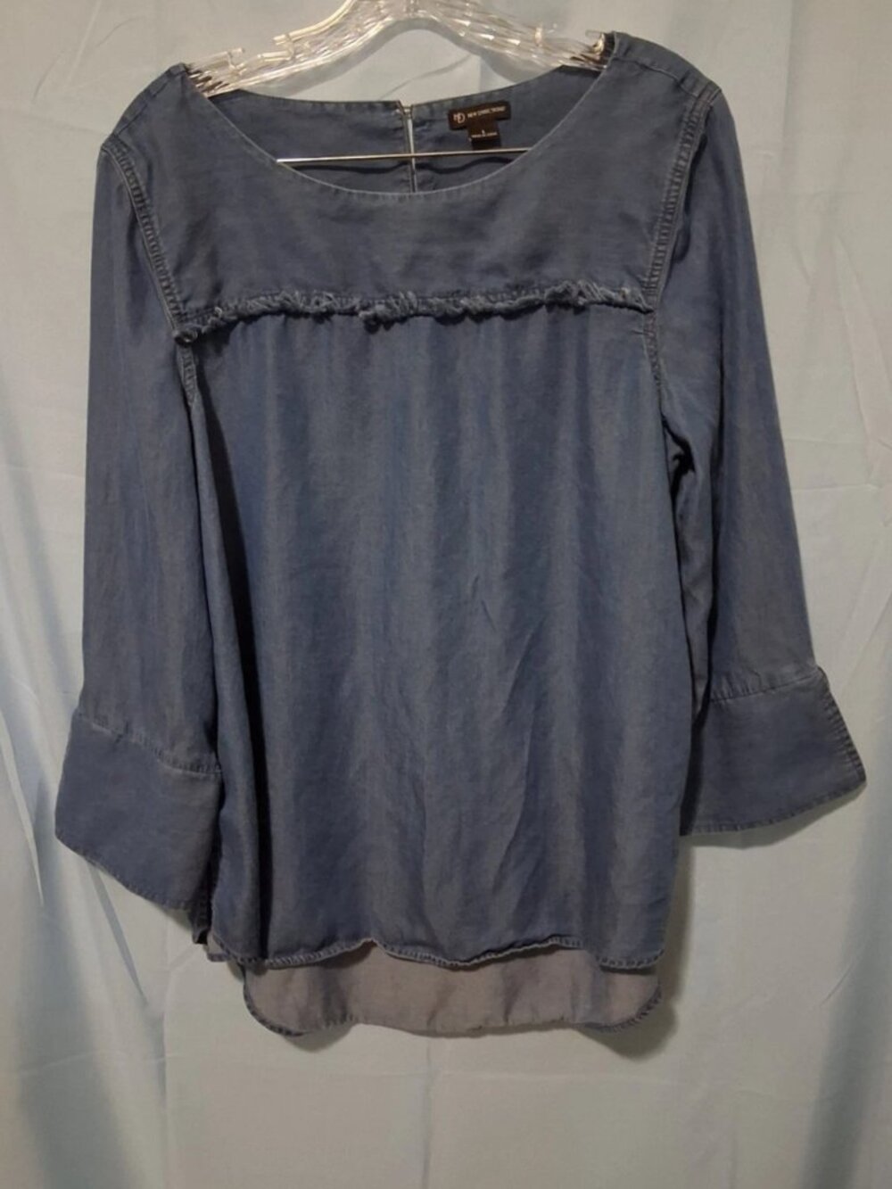 New Directions Womans Large Blue Denim Jean Style Pullover Blouse